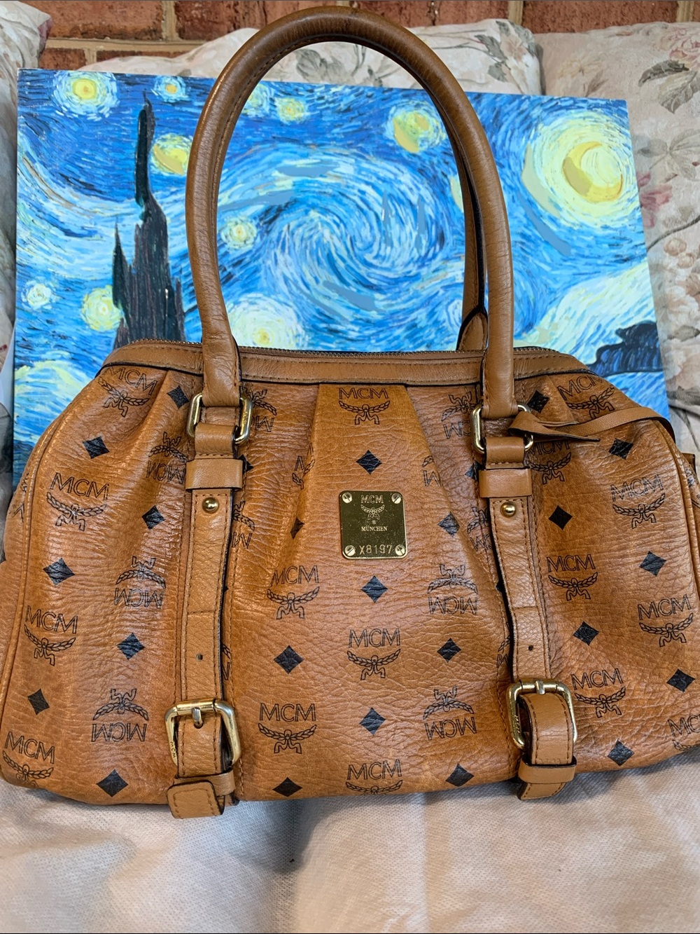 MCM Cognac handbag with lock and key